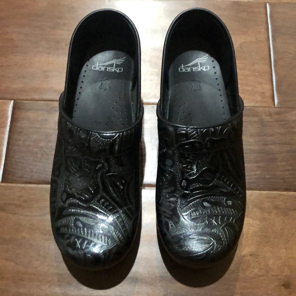 New Black Dansko’s